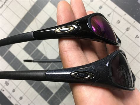 how to spot a fake oakley.